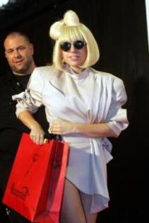 Lady_GaGa_1258065559_0 - poze cu Lady Gaga