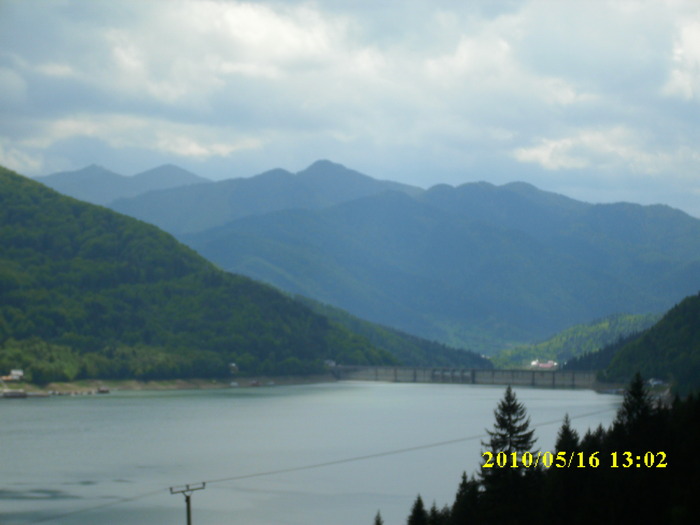 lacul izvorul muntelui