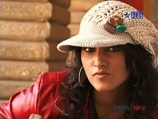 b21cced404baee88cd66_12[1] - Kis Desh Mein Hai Mera Dil