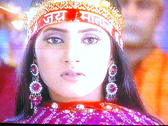2rm39qa[1] - Kis Desh Mein Hai Mera Dil