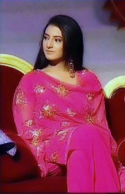 157den5[1] - Kis Desh Mein Hai Mera Dil
