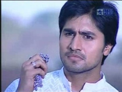 295siz9[1] - Kis Desh Mein Hai Mera Dil