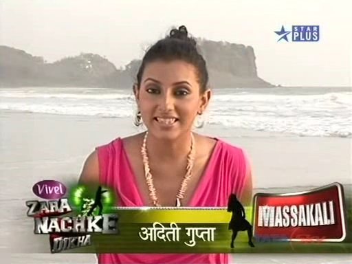 b21cced404baee88cd66_15[1] - Kis Desh Mein Hai Mera Dil