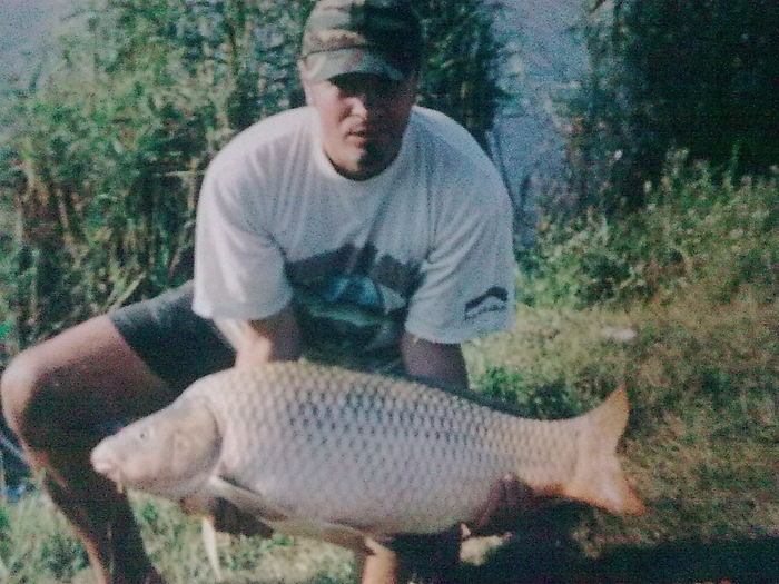 98 cm si 14,8 kg din 2003; ...la boaba uscata pe Schiauca!
