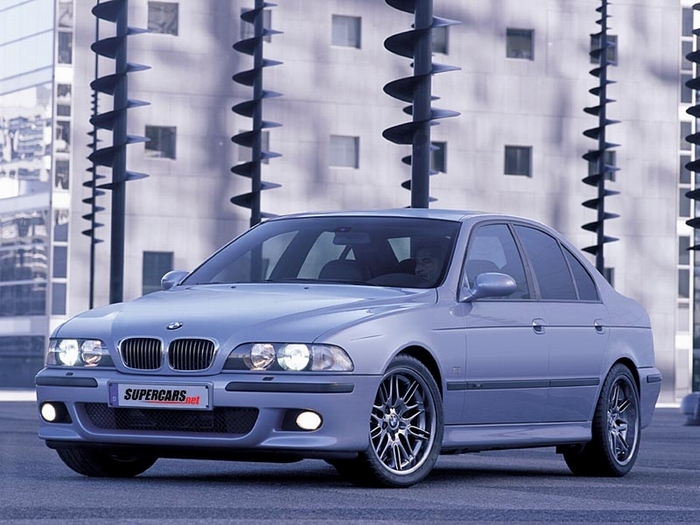 2001_BMW_M5_01 - masini