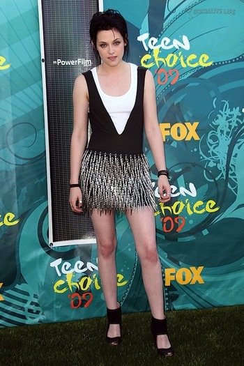 gallery_main-kristen-stewart-teen-choice-awards-2-2009-08102009-03 - Kristen Stewart