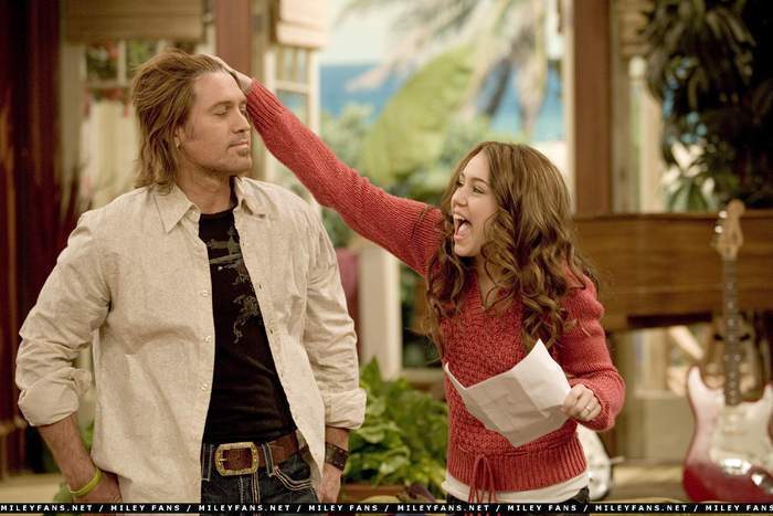 ha am castigat tati ceao trebuie sa plec la scl - Banda desenata 3