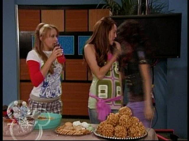 pa mikayla - Banda desenata 3