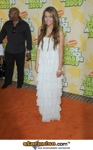 Miley Cyrus-BBC-002827