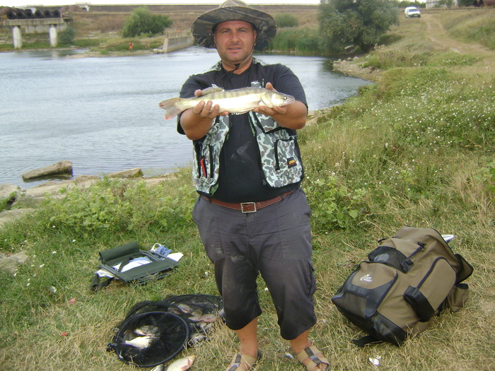 captura pe gurbanesti 2008 - la pescuit 2010