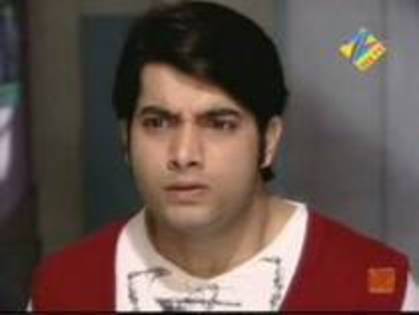 amar la spital - poze cu sharad malhotra