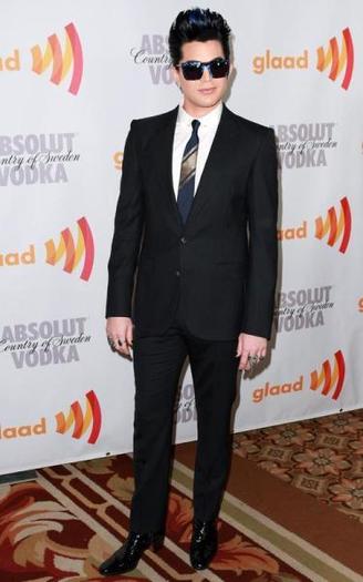 adamlambert0417102