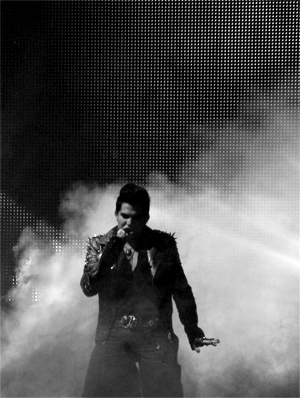 Adam-Performing-at-San-Jose-Concert-adam-lambert-7104002-300-398