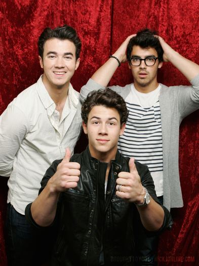 Funny-Guys-nick-jonas-12350006-1196-1598 - Funny Guys