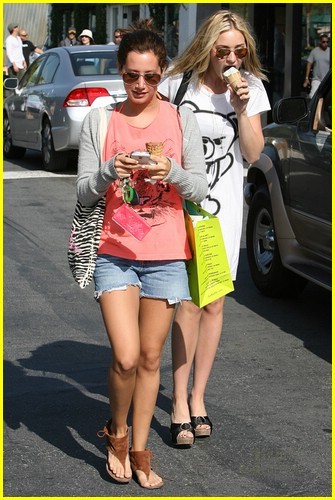 sd019k - Ashley Tisdale