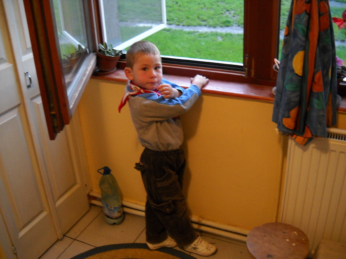 ....ca tot nu ma vede nimeni