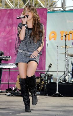 miley-cyrus-847121l-poza - Miley Cyrus Concert