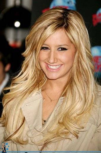 HFAIURTMZPGJMLTKYOX - Club Ashley Tisdale