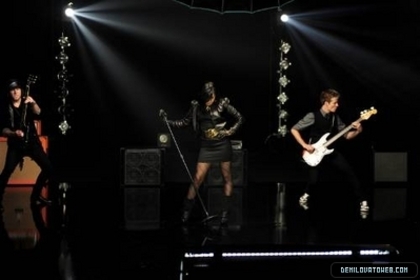 normal_demi-lovato-0147
