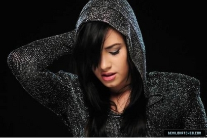 normal_demi-lovato-00204444444444444444