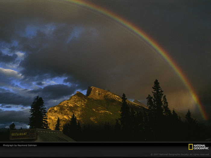 mount-rundle-498270-2-lw[1] - Wallpapersuri