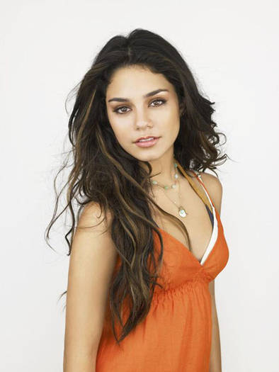 PGBYUYXZGHVBDILFFJX - Vanessa Hudgens