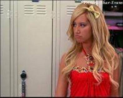 ODPFNCMCBDURIATTATX - Ashley Tisdale in rolul SHARPAY EVANS