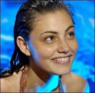 HIDWPVTCYMREUTQQSHK - Phoebe Tonkin