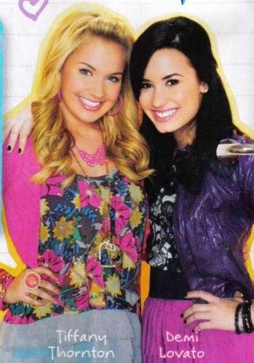 qb8u0b8ye2hiihy - Alte Poze DeMi LoVaTo