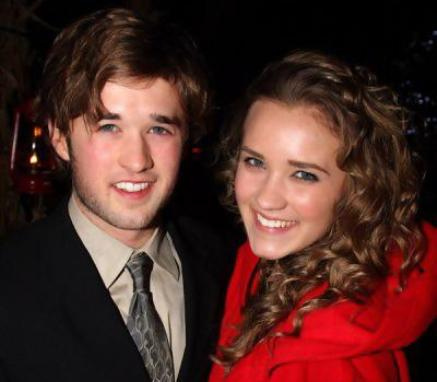 Haley-And-Emily-Osment