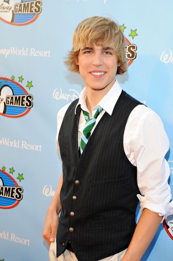 cody-linley-01_nc - Cody Linley