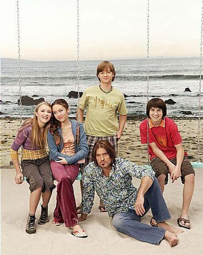 Emily_Osment_1239039312_3 - Miley si Billy Ray Cyrus