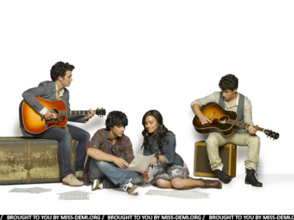 normal_miss_demi_org_promocamp_(2) - Camp Rock 2