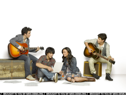 normal_miss_demi_org_promocamp_(6) - Camp Rock 2