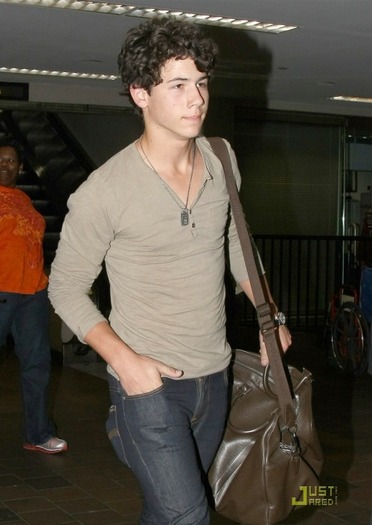 nick-jonas-nudie - Jonas Brothers