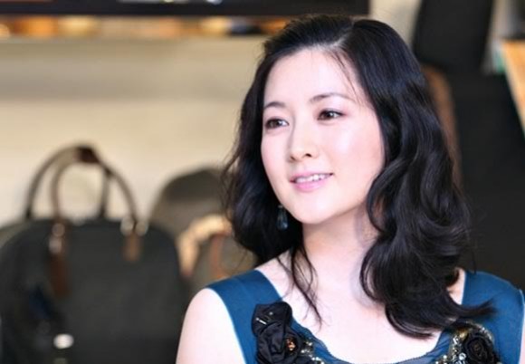 661000 - Lee Young Ae