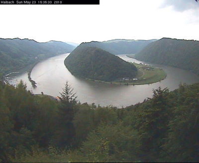 acesta este locul vizitat; aici dunarea se intoarce catre nemti dar austriecii au observat repede si l-au redirectionat
 acesta este locul vizitat; aici dunarea se intoarce catre nemti dar austriecii au observat repede si l-au redirectionat