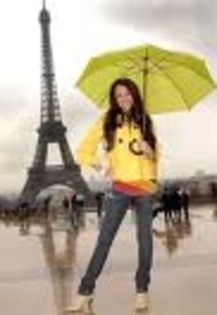 56565645 - Miley Cirus