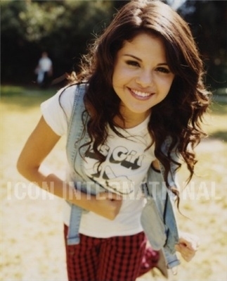 Selena Gomez - miss 8