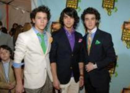 12408036_ZGEOXSETM - XxX Jonas Brother XxX