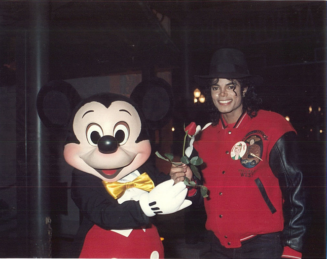 MJ%20&%20disney%20Topolino_jpg