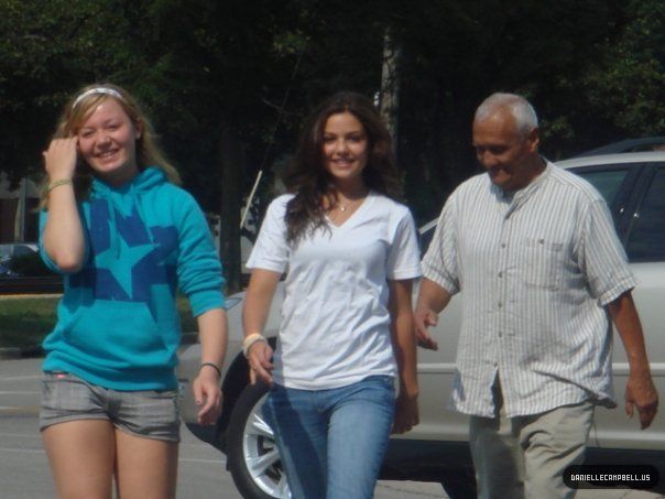 5409_129965390344_552355344_2473580_2654319_n - Danielle Campbell