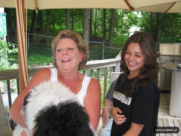 19749_101386459893200_100000655386318_40497_2936989_n