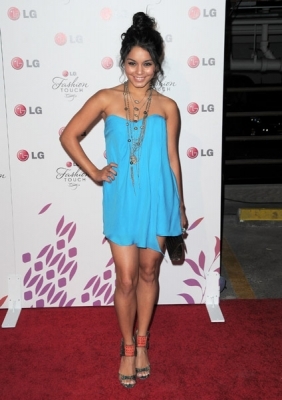 normal_002 - Vanessa Hudgens