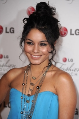 normal_008 - Vanessa Hudgens