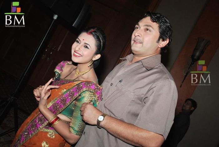 14795244_EYPYTADFH - Divyanka Tripathi