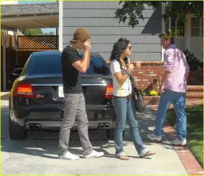 normal_zanessa-truly-outrageous-02