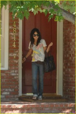 normal_zanessa-truly-outrageous-04