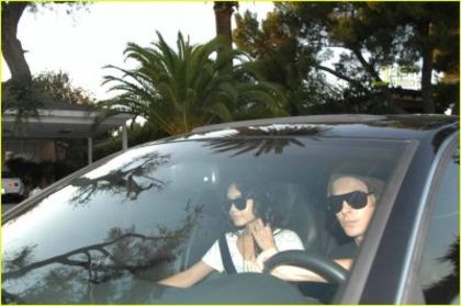 normal_zanessa-truly-outrageous-15