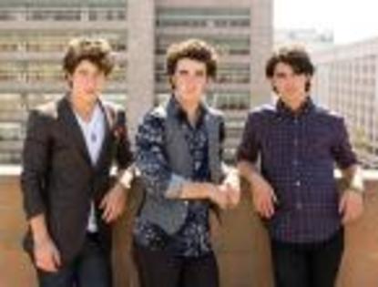 1ddf5b1332cb9f7c - Jonas Brothers